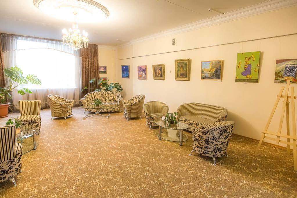 Grand Kavkaz Hotel Nalczyk Zewnętrze zdjęcie